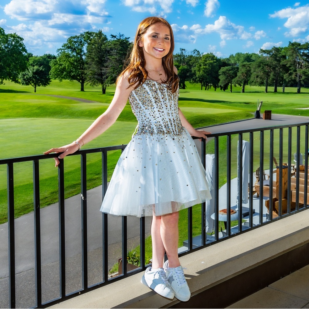 Jovanni youth dress